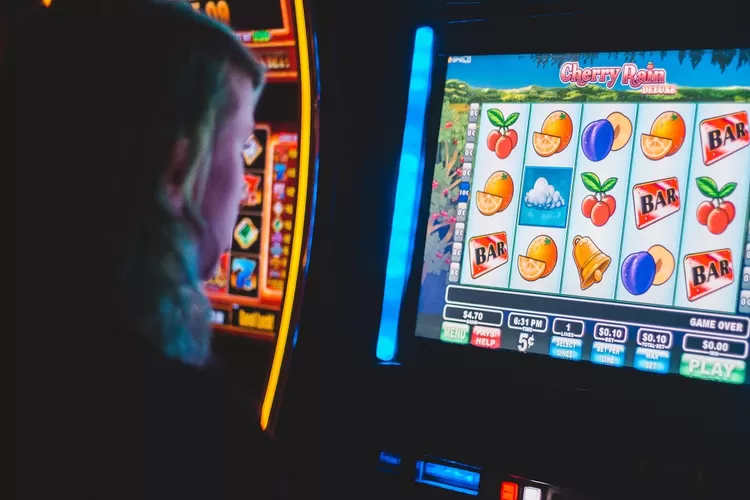 Mitos dan Fakta tentang Slot Online